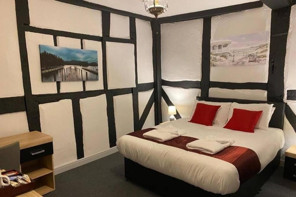 The Bugle Hotel Titchfield Extérieur photo